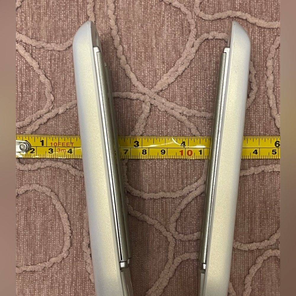 Drybar Reserve Dual-Plate Styling Iron - Picture 6 of 7